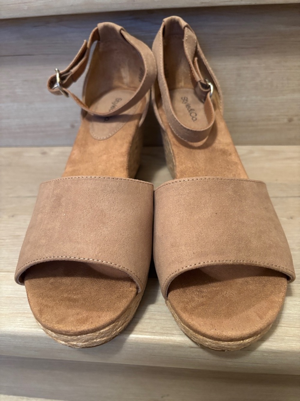 🤎Style & Co. Seleeney size 91/2 Wide Women's Tan Suede Espadrille Wedge Sandals🤎 - Picture 2 of 8